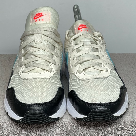 Nike White and Blue Athletic Shoes - Picture 6 of 8